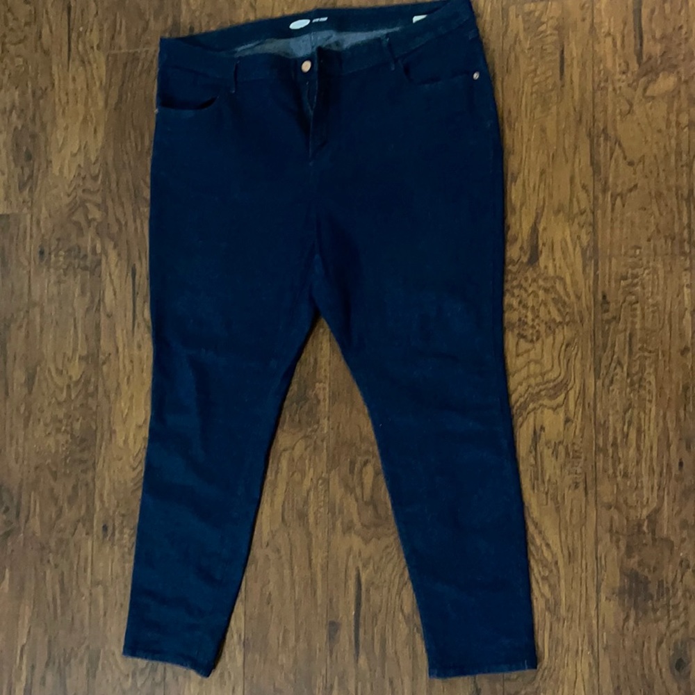 High waisted jeans
